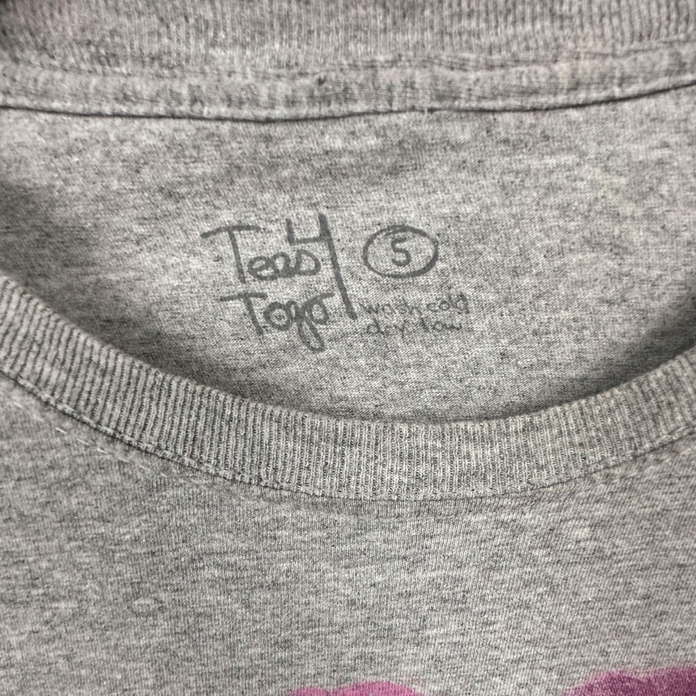 Chuck D Tee Small - Picture 3 of 3